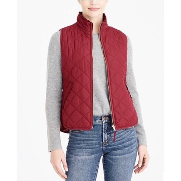 J. Crew Mercantile Quilted Ruffle Trim Burgundy Puffer Vest M Medium - Picture 2 of 11